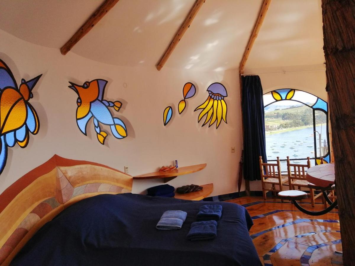 Hostal Las Olas Copacabana  Esterno foto