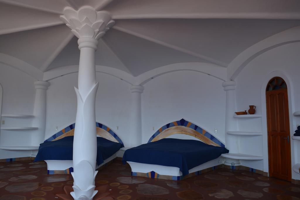 Hostal Las Olas Copacabana  Esterno foto